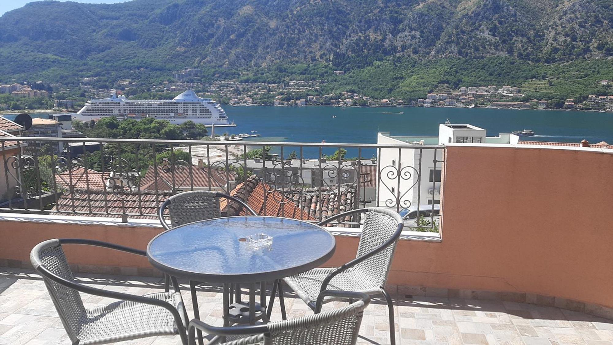 Apartments Krivokapic Kotor Exterior photo